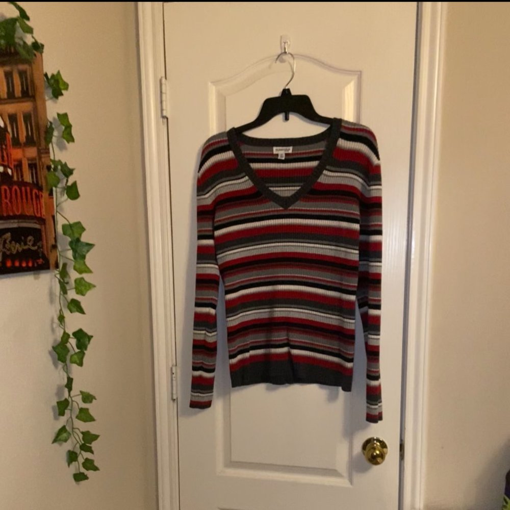 St. John's Bay Sweater, Size LT